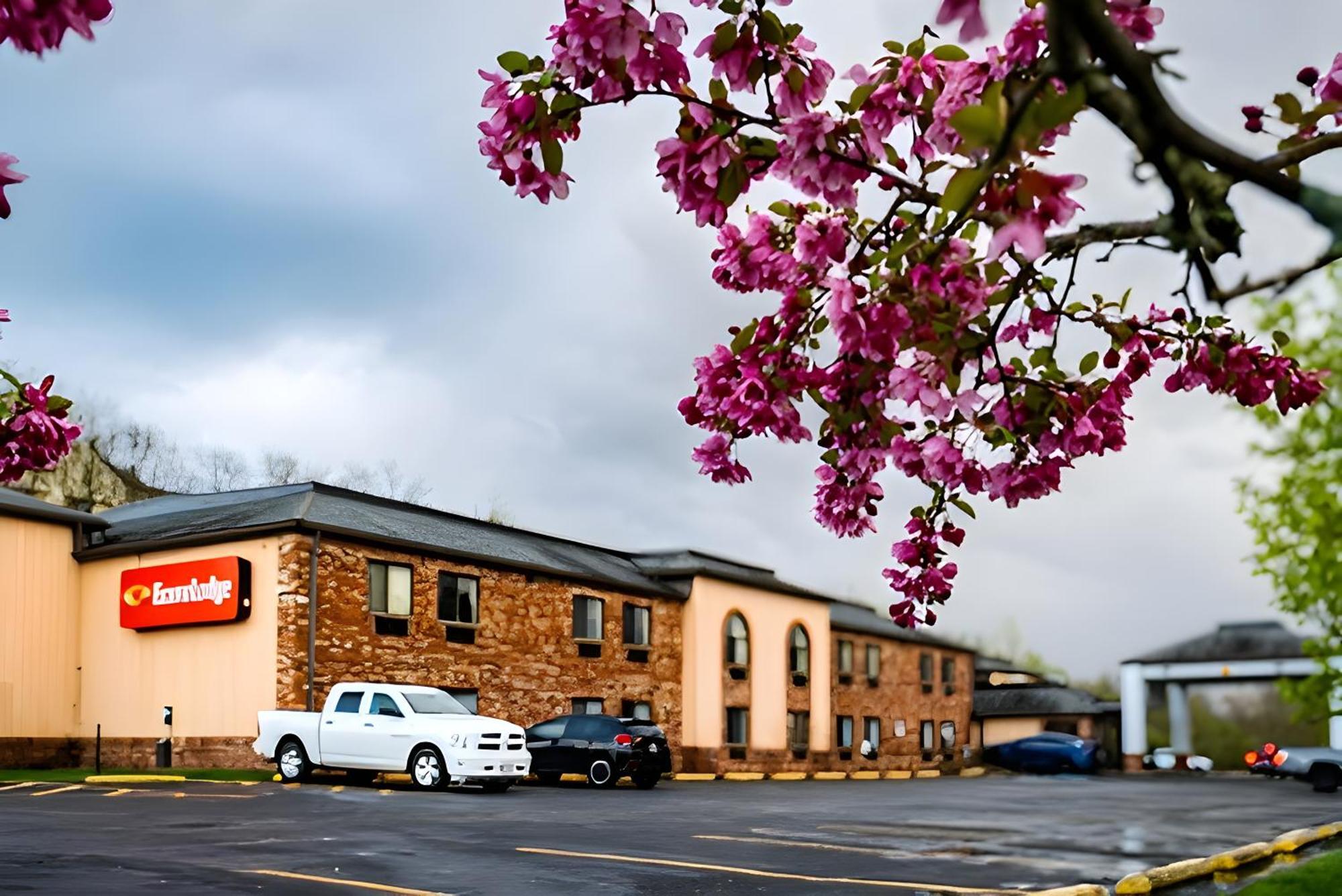 Econo Lodge Cleveland Southeast - Kent Streetsboro Eksteriør billede