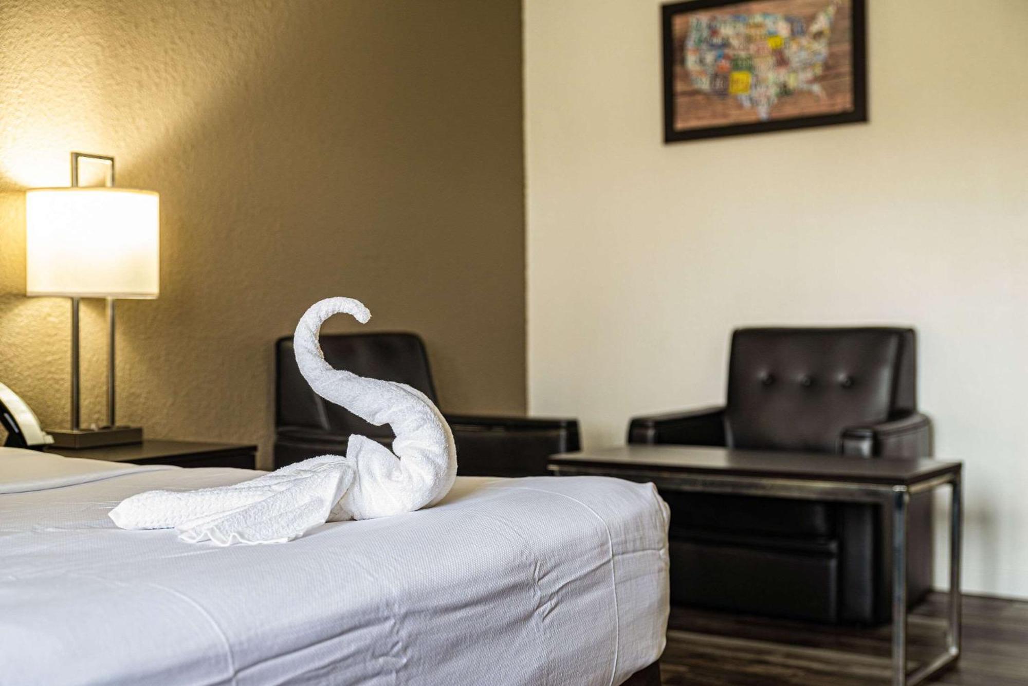 Econo Lodge Cleveland Southeast - Kent Streetsboro Eksteriør billede
