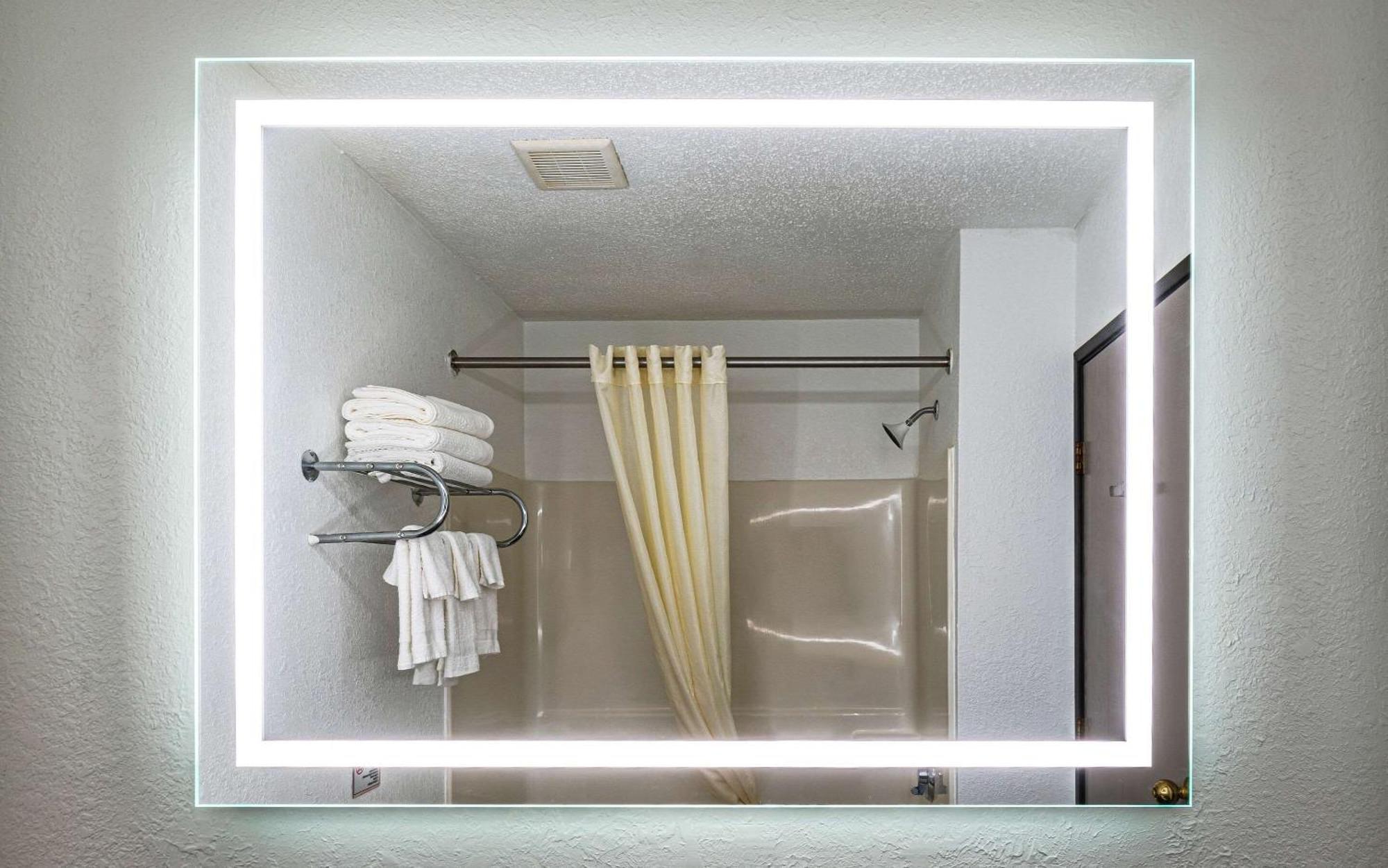 Econo Lodge Cleveland Southeast - Kent Streetsboro Eksteriør billede