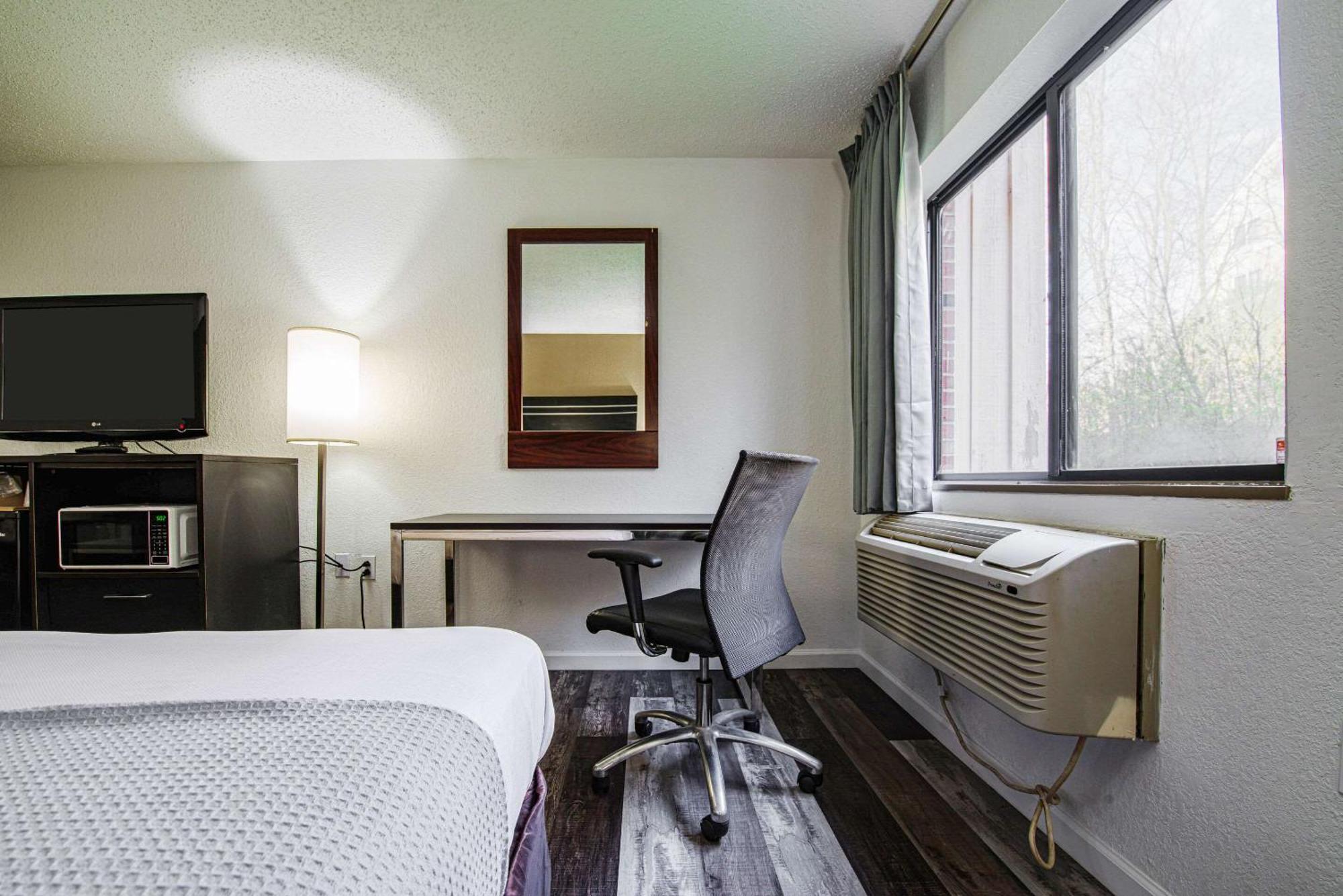 Econo Lodge Cleveland Southeast - Kent Streetsboro Eksteriør billede