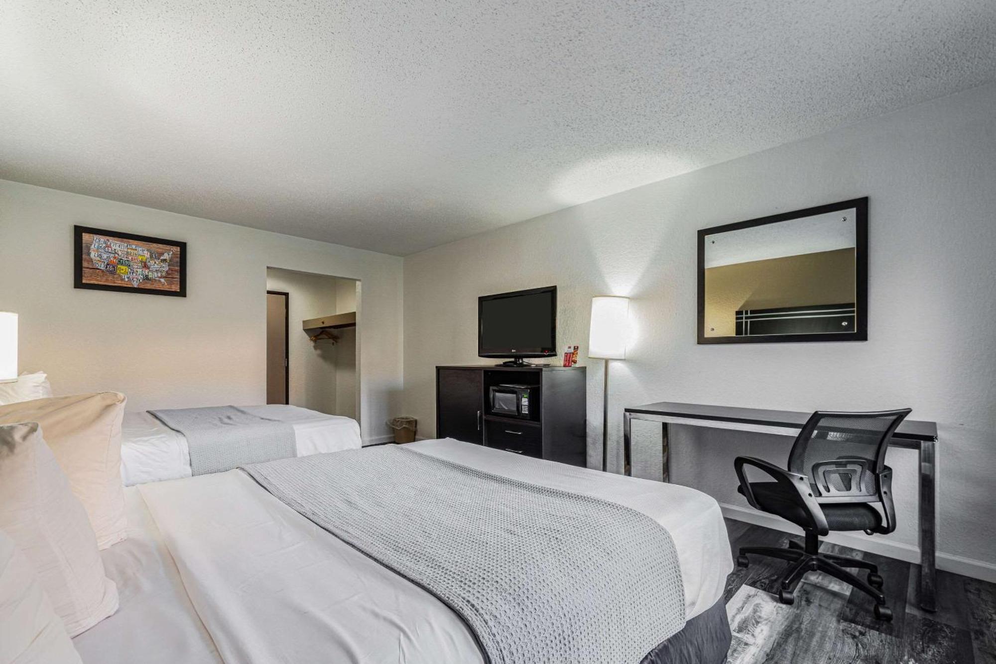 Econo Lodge Cleveland Southeast - Kent Streetsboro Eksteriør billede