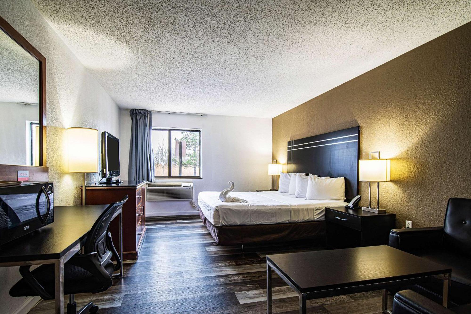 Econo Lodge Cleveland Southeast - Kent Streetsboro Eksteriør billede